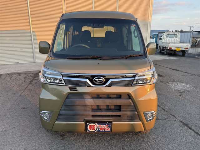 Daihatsu Hijet Deck Van 9