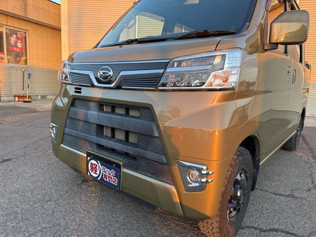 Daihatsu Hijet Deck Van 10