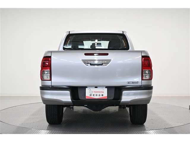 Toyota Hilux 4