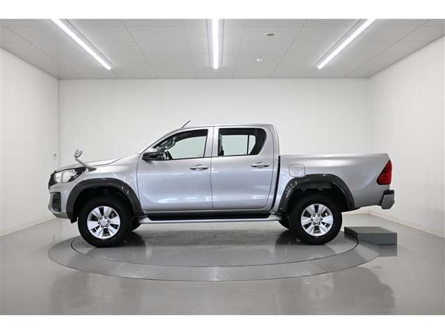 Toyota Hilux 5