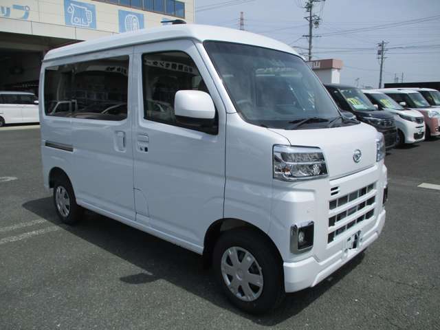 Daihatsu Hijet Cargo 3