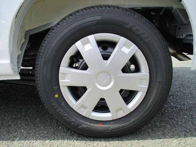 Daihatsu Hijet Cargo 9