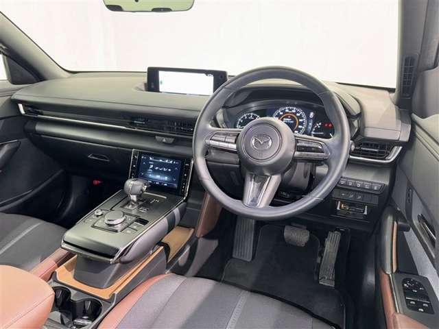 Mazda MX-30 9
