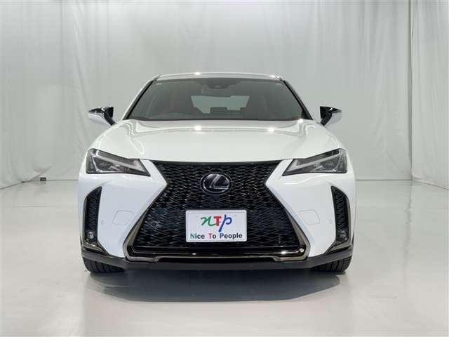 Lexus UX 4