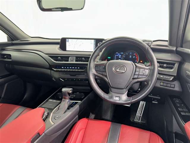 Lexus UX 9