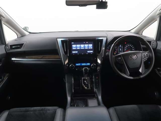 Toyota Vellfire 5