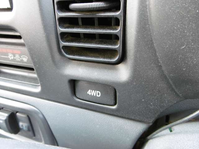 Daihatsu Hijet Deck Van 3