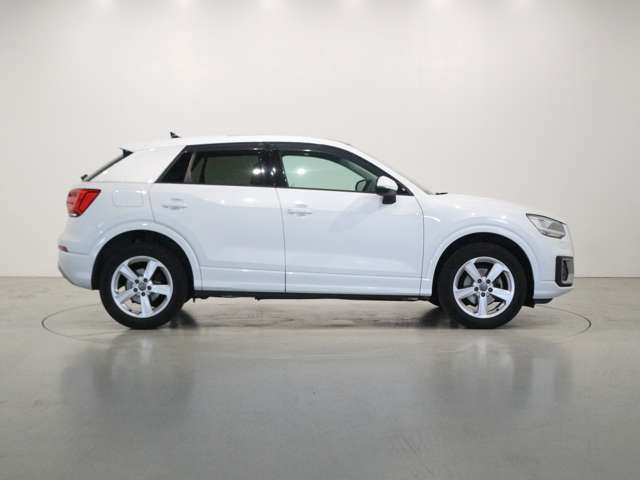 Audi Q2 4