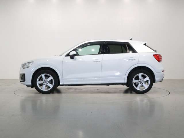 Audi Q2 5