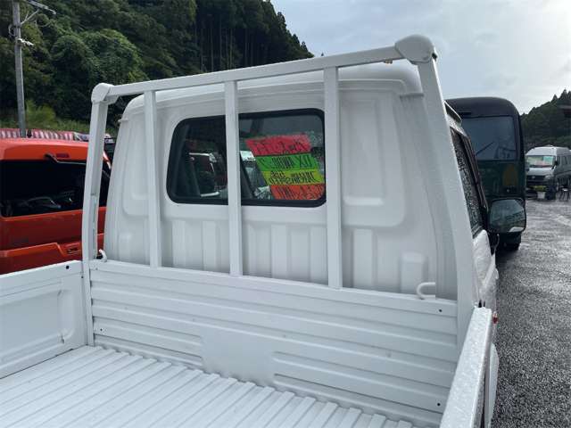 Mazda Bongo Truck 10