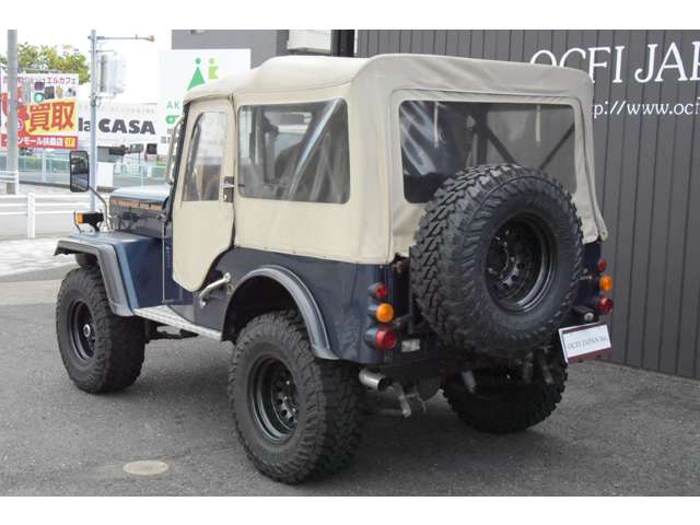 Mitsubishi Jeep 3