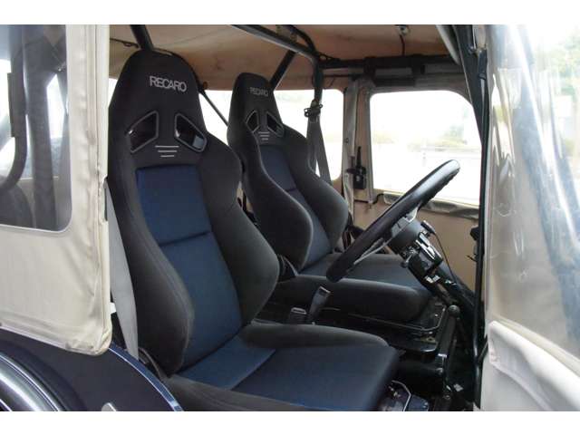 Mitsubishi Jeep 10