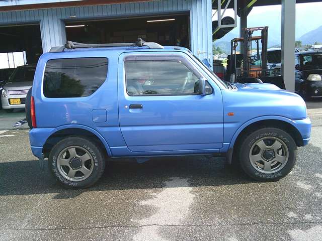 Mazda AZ-オフロード 4