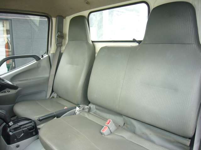 Hino Dutro 6