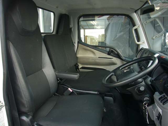 Mitsubishi Fuso Canter 12