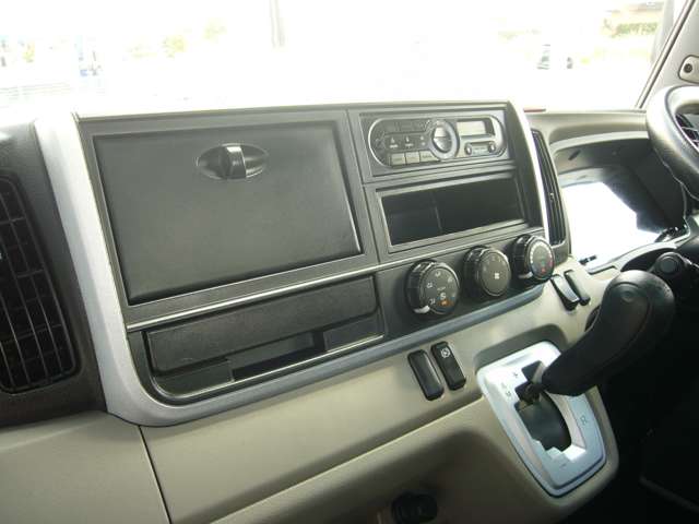 Mitsubishi Fuso Canter 4