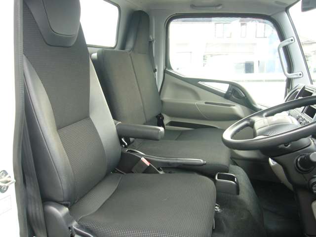 Mitsubishi Fuso Canter 12