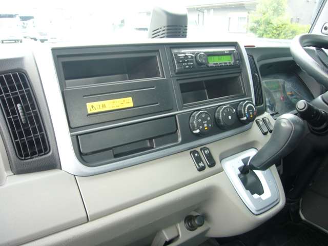 Mitsubishi Fuso Canter 4