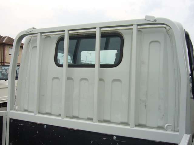 Mitsubishi Fuso Canter 10