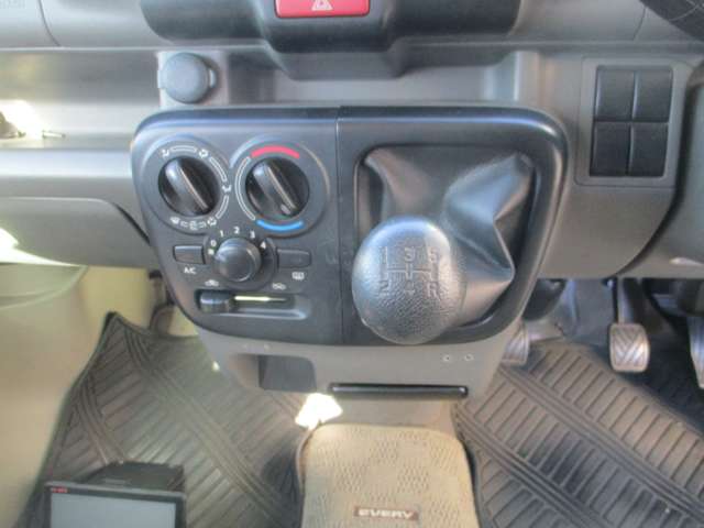 Suzuki Every 11