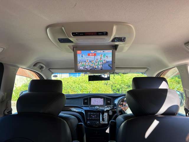 Nissan Elgrand 10