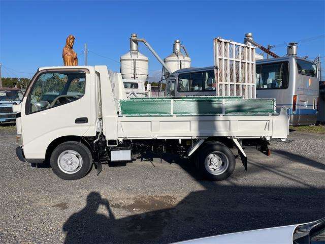 Hino Dutro 5