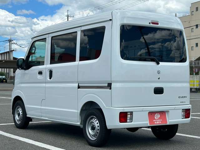 Suzuki Every 8
