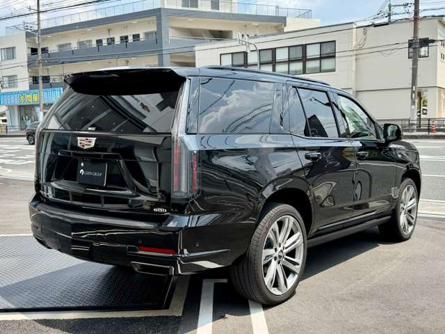 Cadillac エスカレード 7