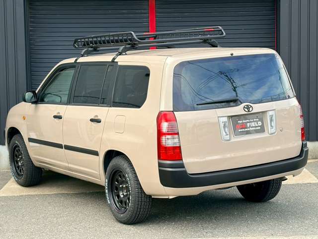 Toyota Succeed Van 10