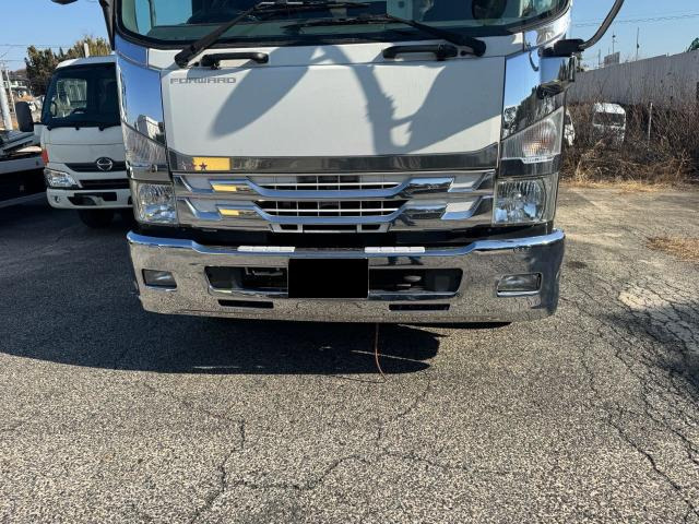 Isuzu Forward 11