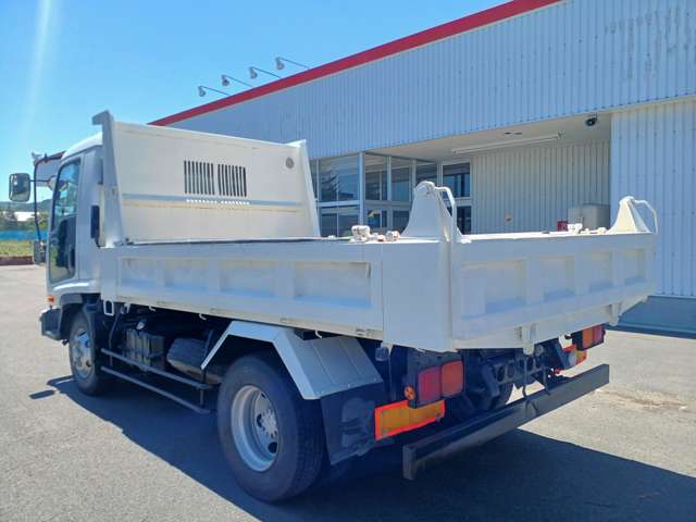 Isuzu Forward 11