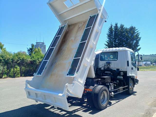 Isuzu Forward 8