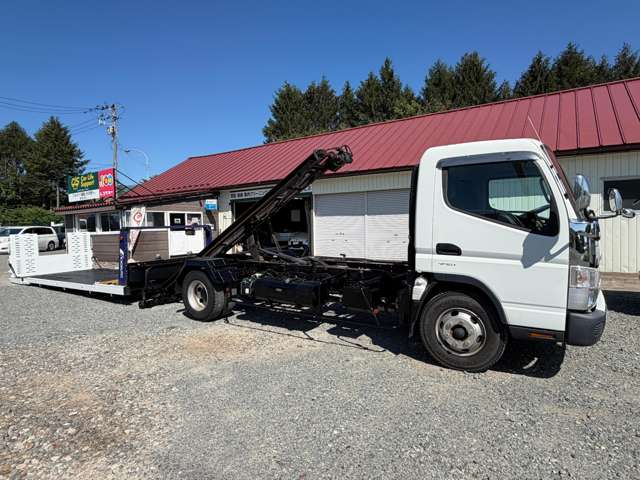 Mitsubishi Fuso Canter 2