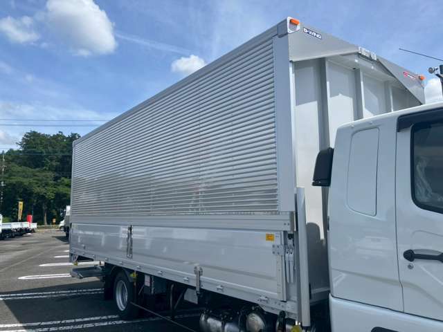 Mitsubishi Fuso Fighter 9