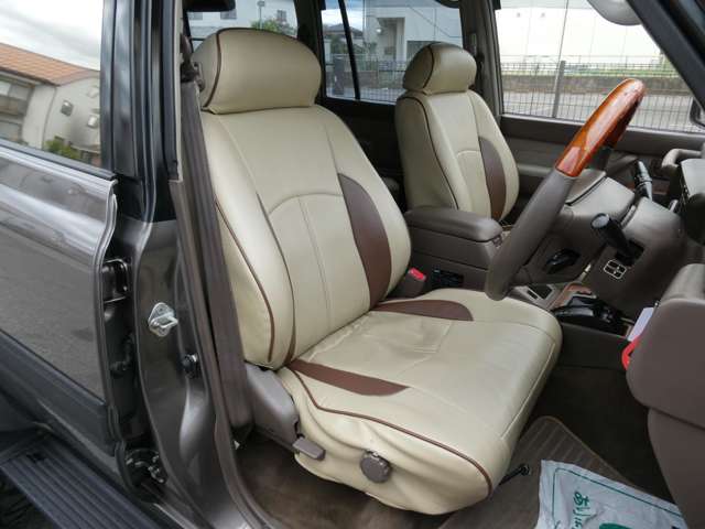 Toyota Land Cruiser 80 11