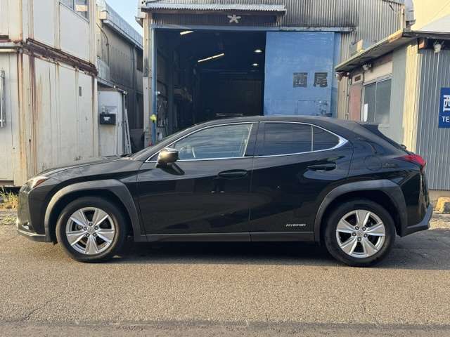 Lexus UX 5