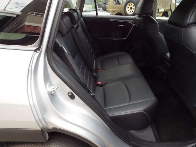 Toyota RAV4 11