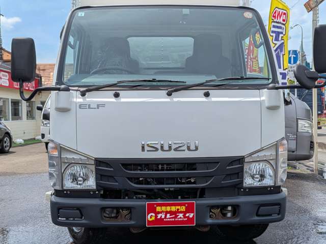 Isuzu Elf 2