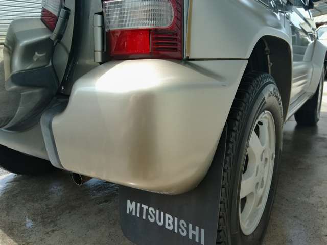 Mitsubishi Pajero Junior 11