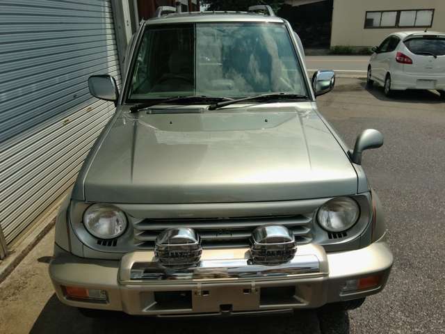 Mitsubishi Pajero Junior 5
