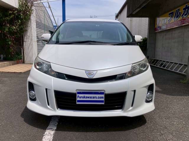 Toyota Estima 2