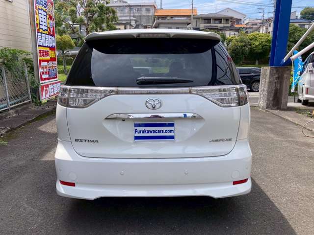 Toyota Estima 5