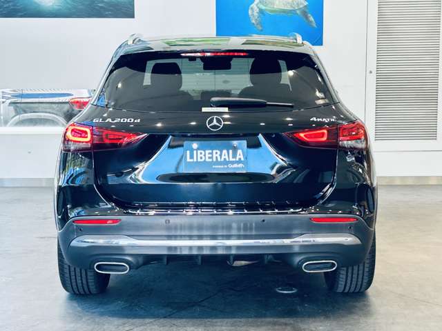 Mercedes-Benz GLA-Class 10
