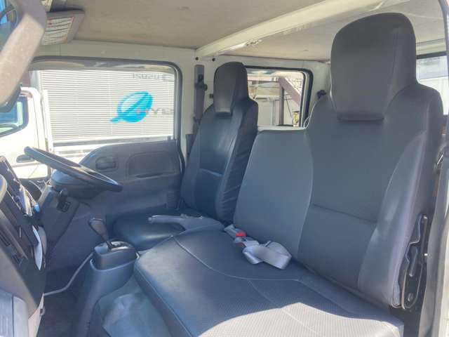 Isuzu Elf 10