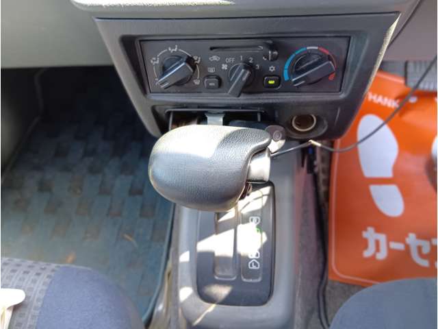 Mitsubishi Pajero Mini 12
