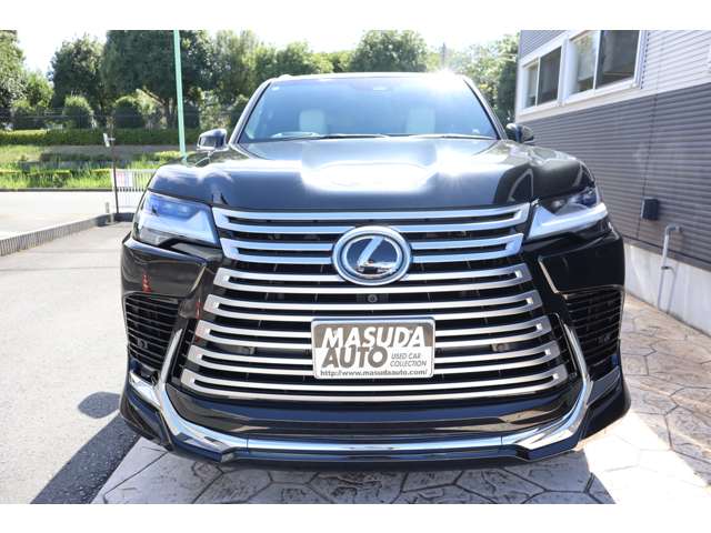 Lexus LX 2