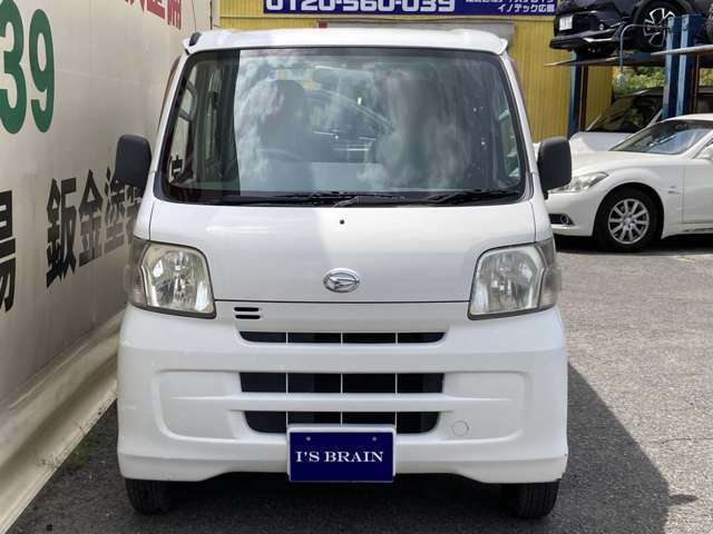 Daihatsu Hijet Cargo 6