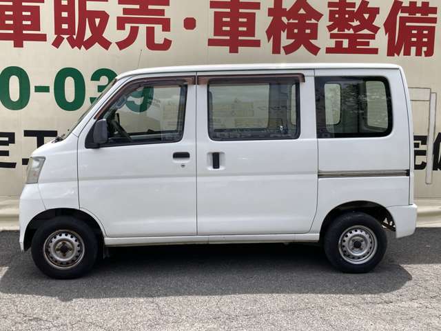 Daihatsu Hijet Cargo 7