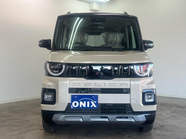 Mitsubishi Delica Mini 8