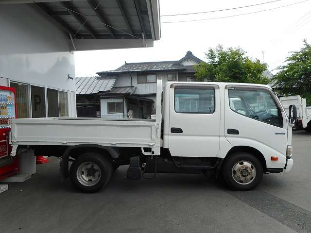 Hino Dutro 5